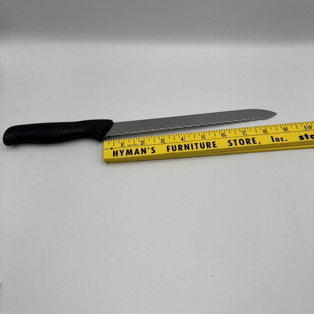 Pampered Chef Serrated Bread Knife Stainless Steel with Protective Sleeve #1285